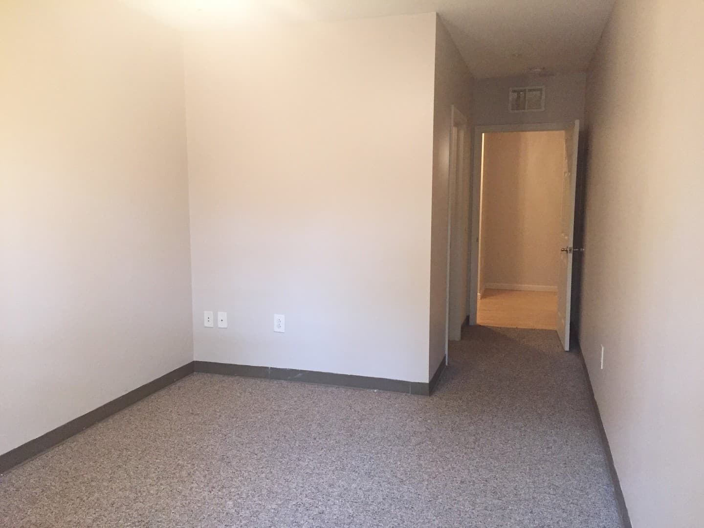 Bloomington Apartment: 601 N. College Ave.