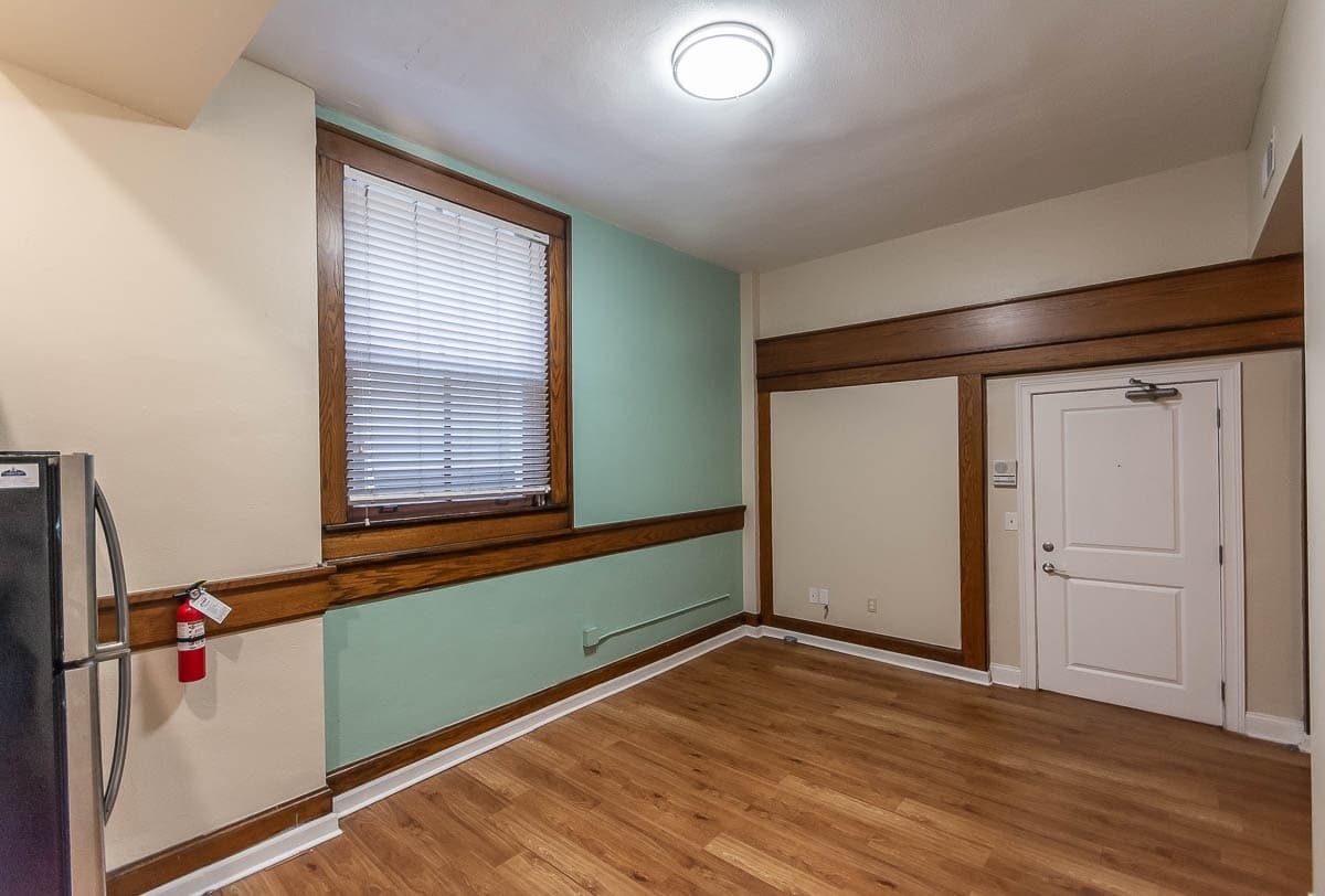 Bloomington Apartment: 106 E. Kirkwood Ave.