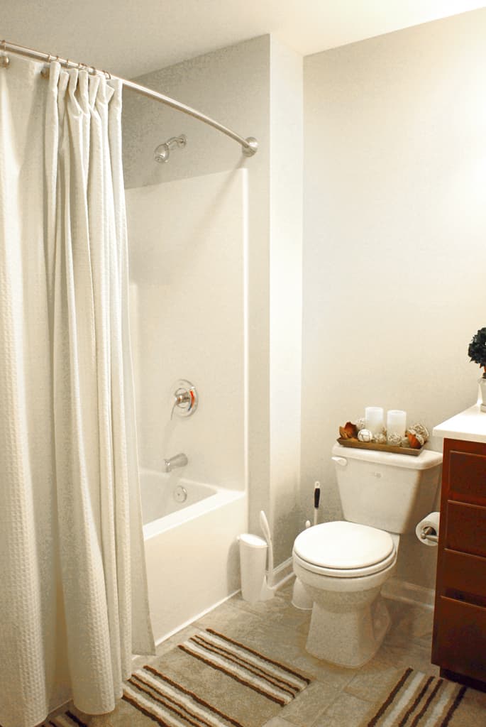 Bloomington Apartment: 2549 Eastgate Lane