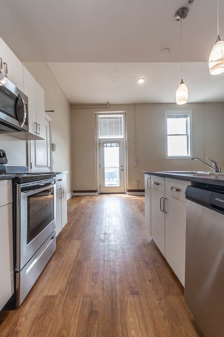Bloomington Apartment: 106 E. Kirkwood Ave.
