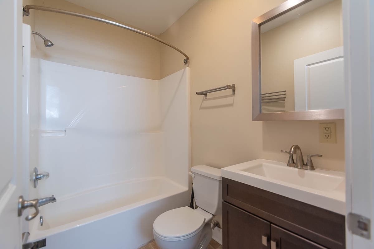 Bloomington Apartment: 106 E. Kirkwood Ave.