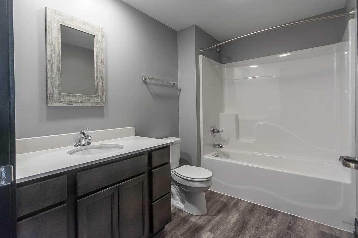 Bloomington Apartment: 215 S. Walnut