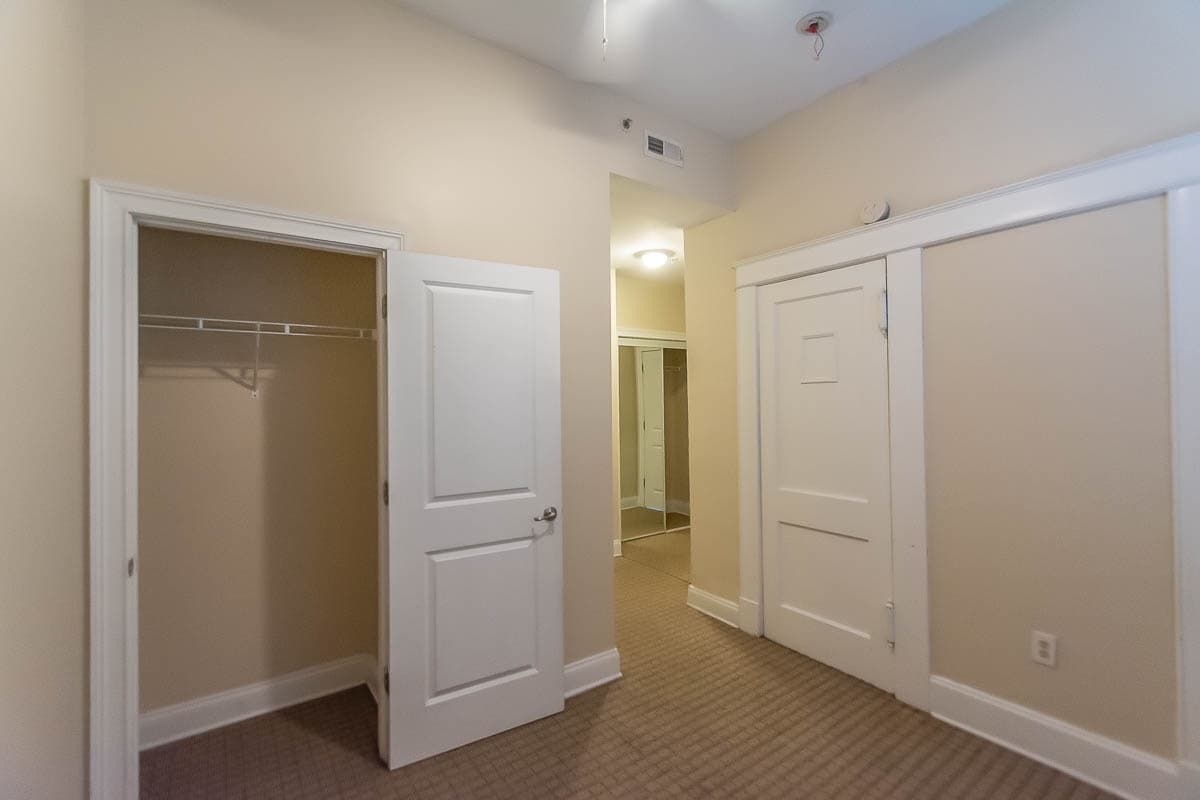 Bloomington Apartment: 106 E. Kirkwood Ave.
