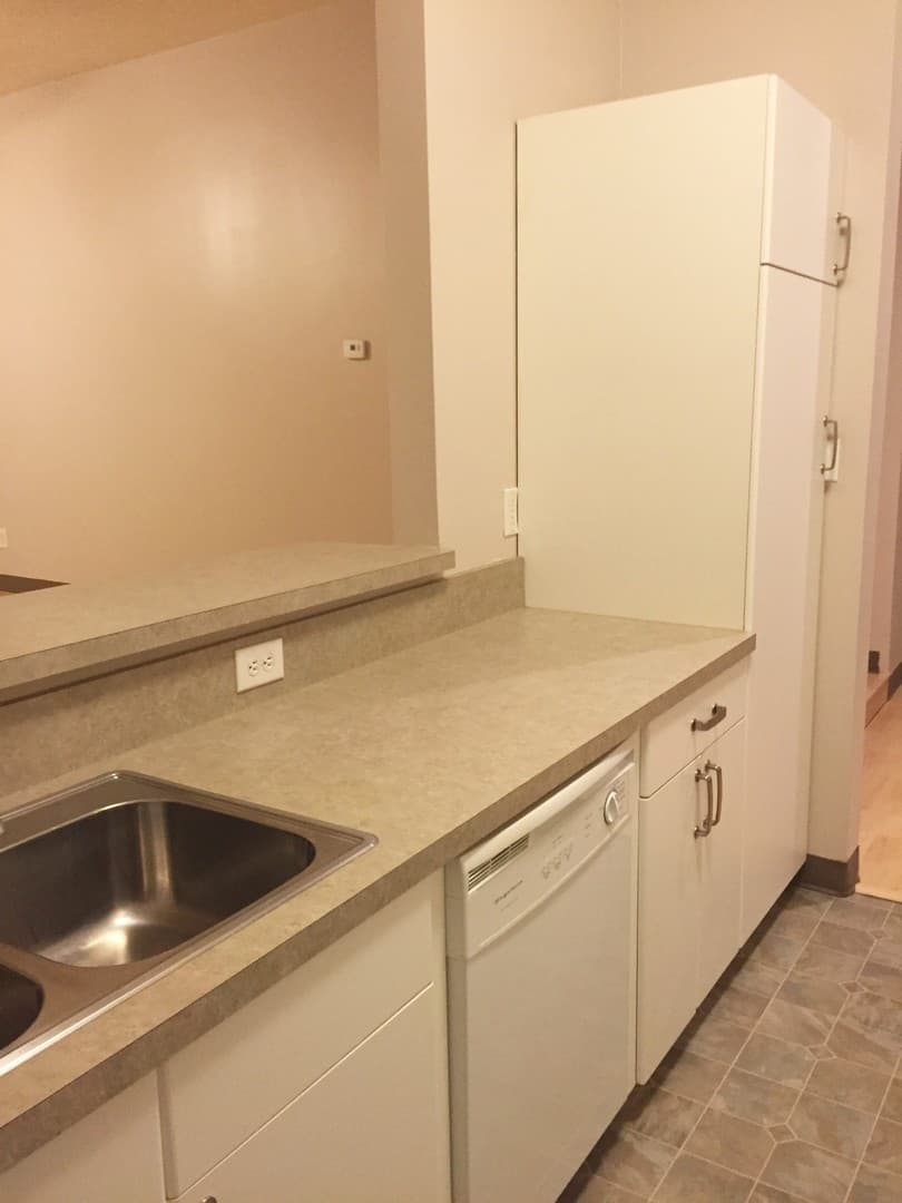 Bloomington Apartment: 601 N. College Ave.