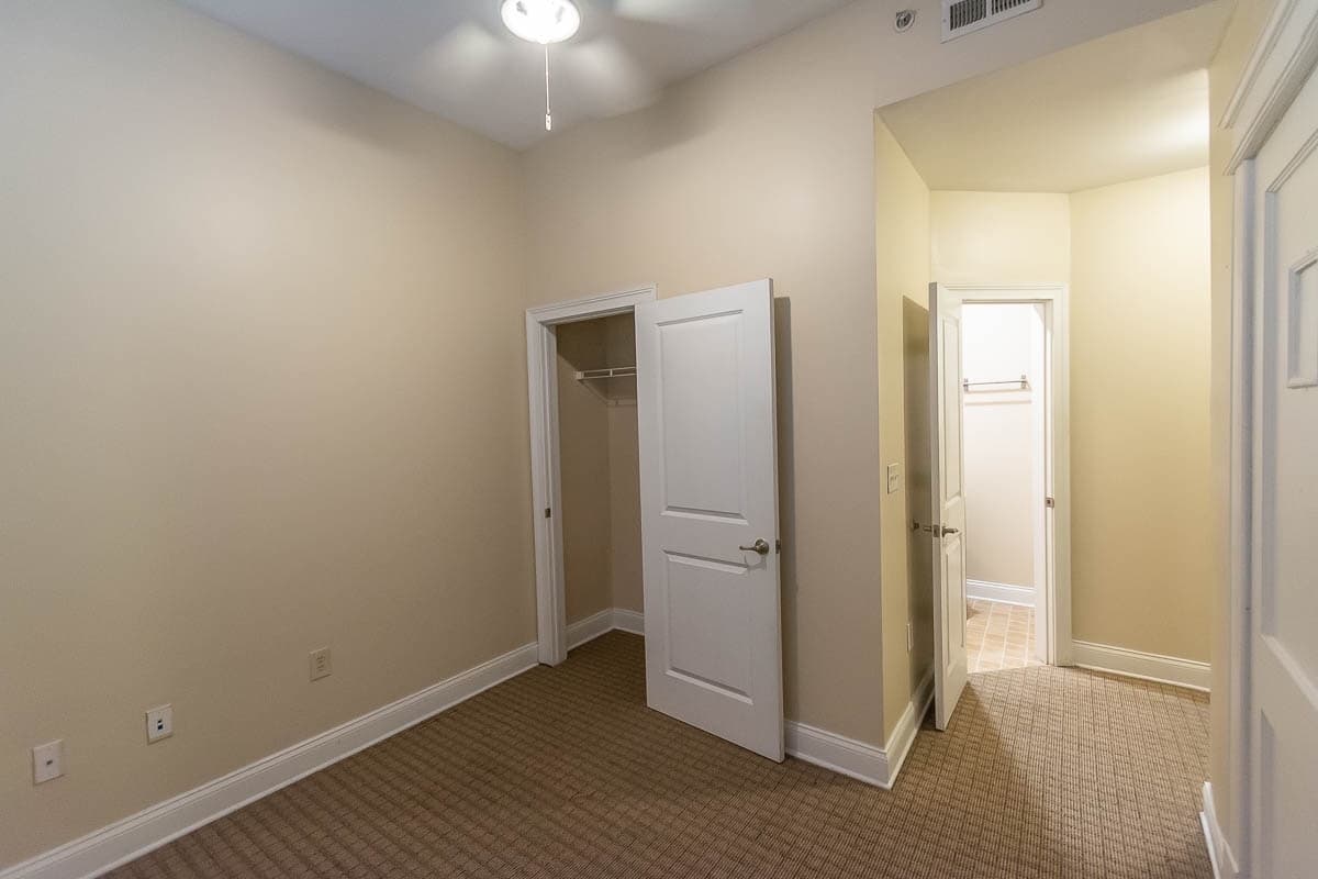 Bloomington Apartment: 106 E. Kirkwood Ave.