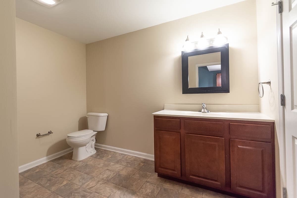 Bloomington Apartment: 2539  Eastgate Lane