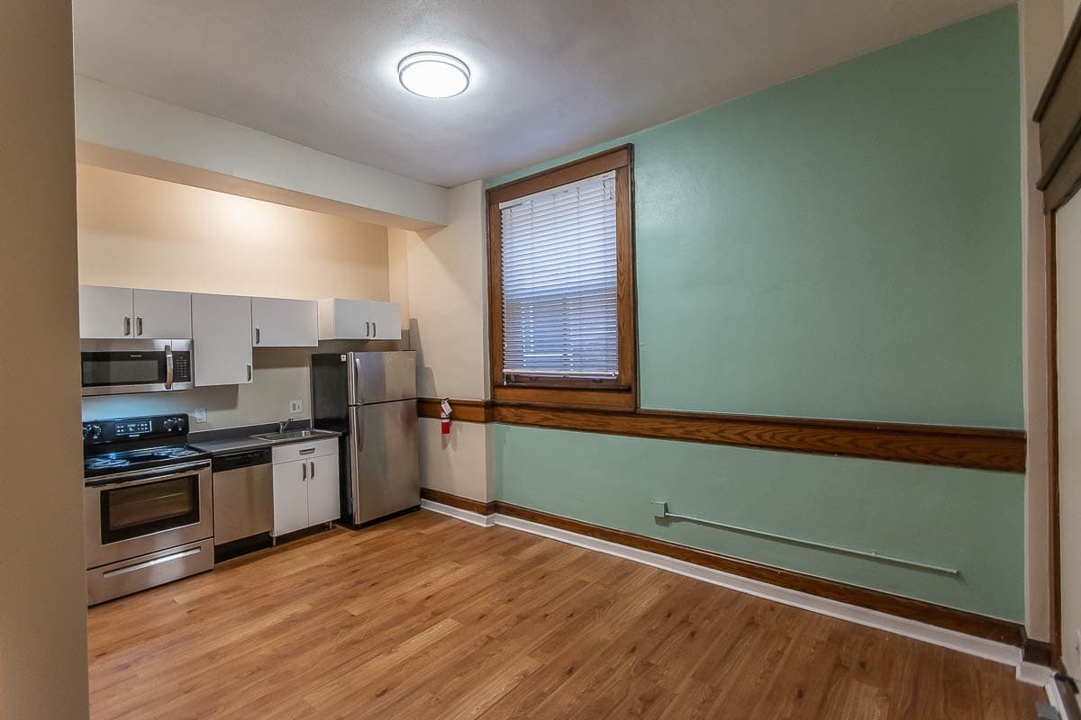 Bloomington Apartment: 106 E. Kirkwood Ave.