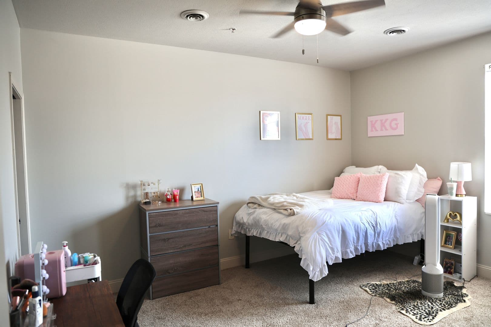 Bloomington Apartment: 601 N. College Ave.