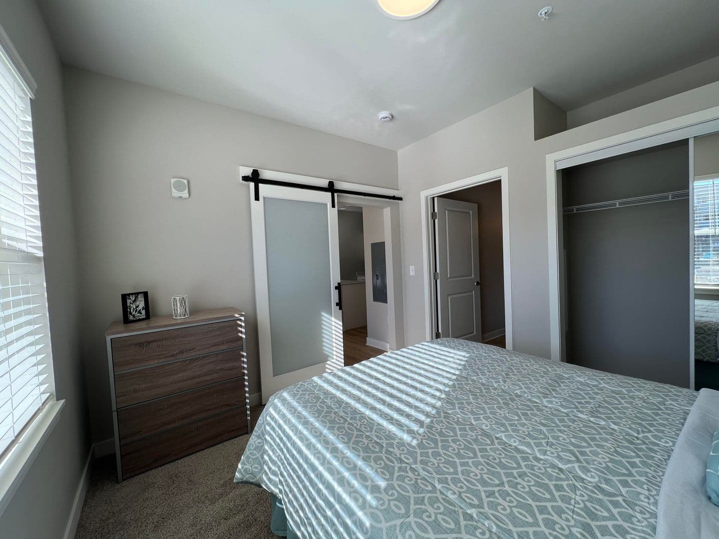 Bloomington Apartment: 120 E Aqua Way