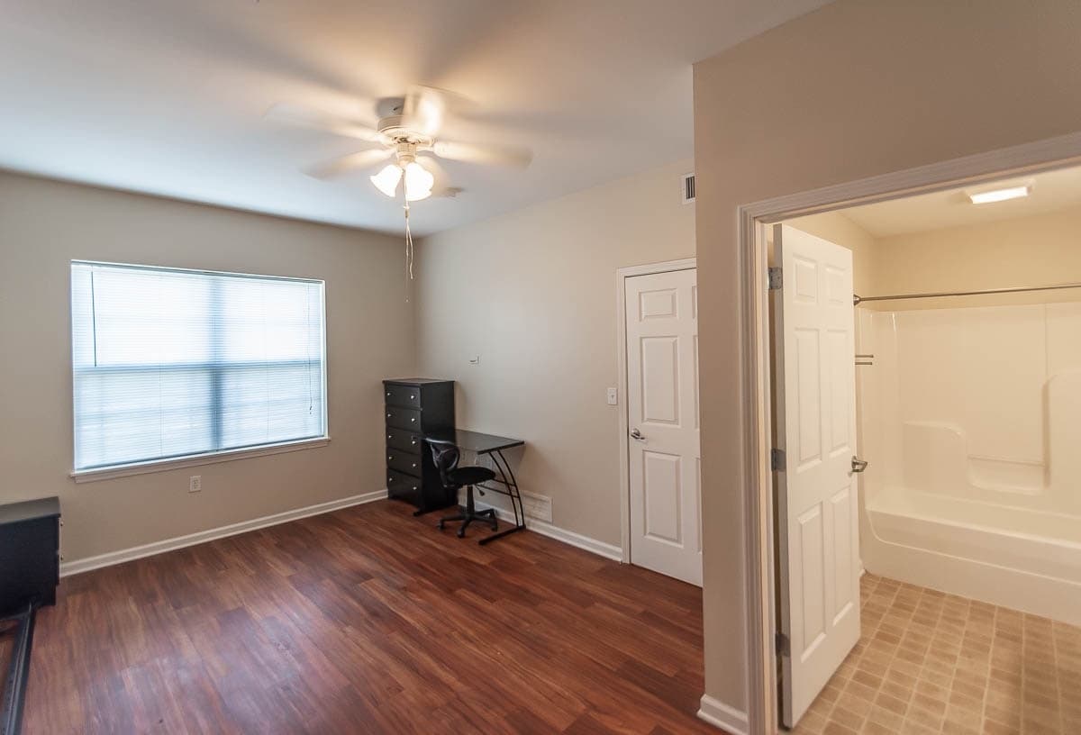 Bloomington Apartment: 602 N. Morton Street