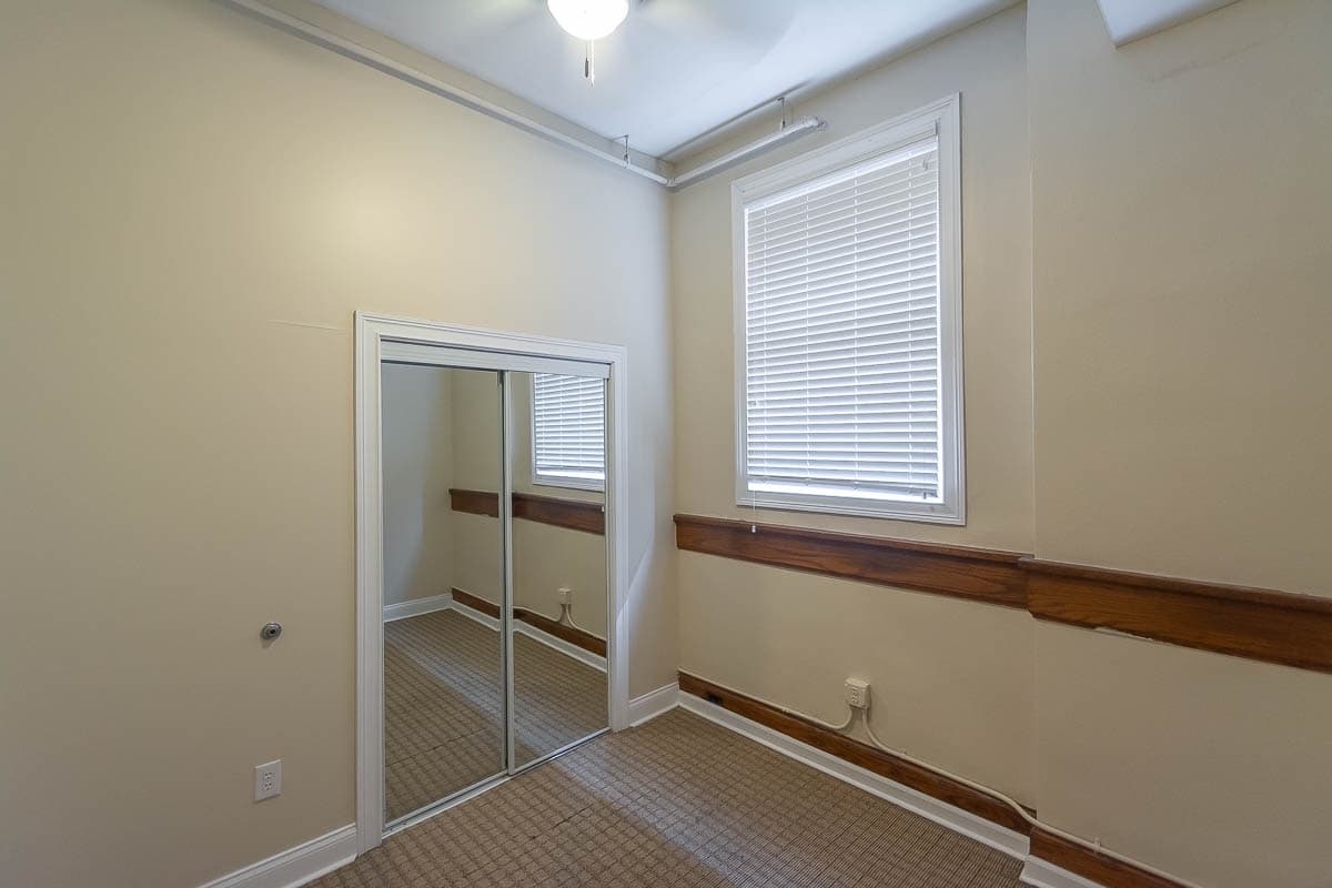Bloomington Apartment: 106 E. Kirkwood Ave.