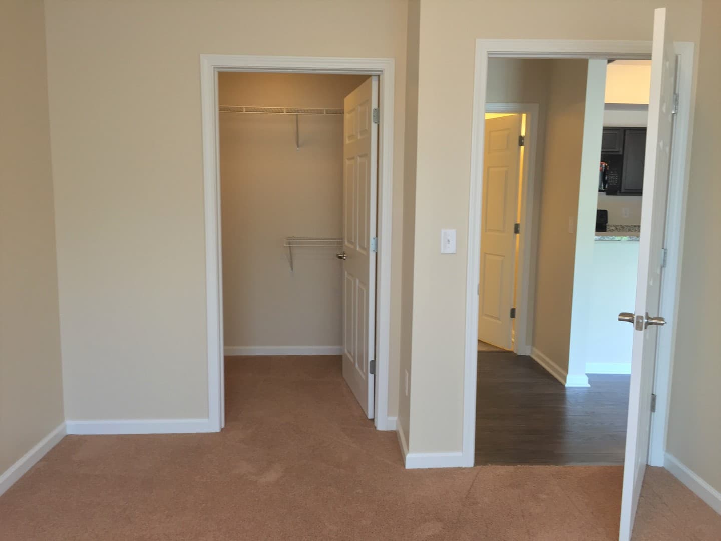 Bloomington Apartment: 1280 N. College Ave