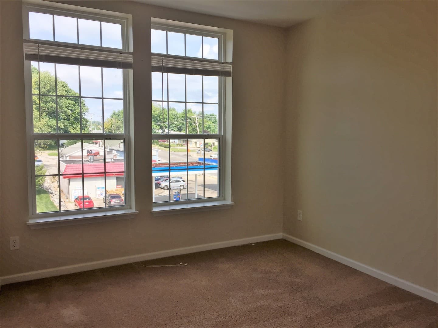 Bloomington Apartment: 1280 N. College Ave