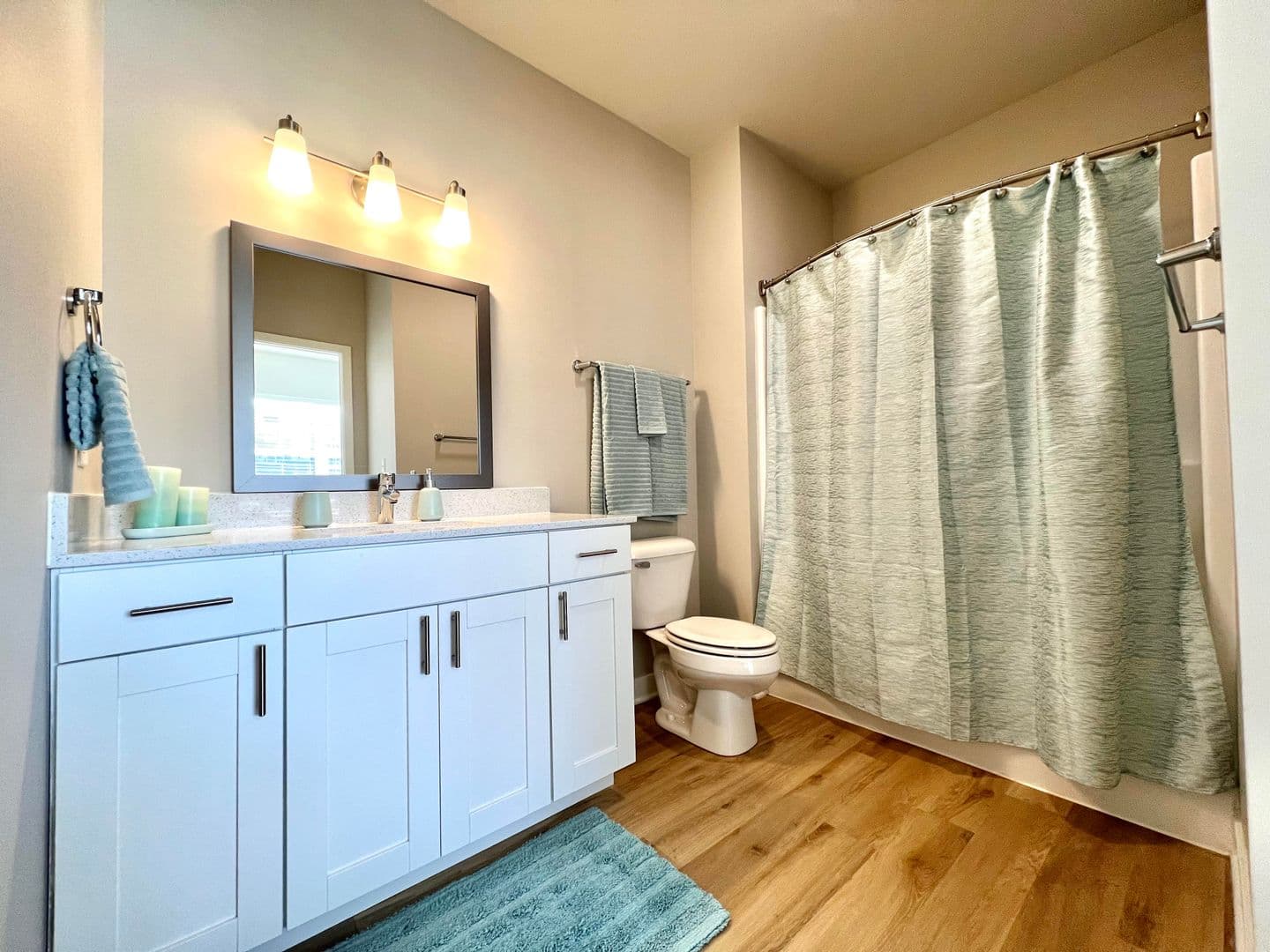 Bloomington Apartment: 120 E Aqua Way