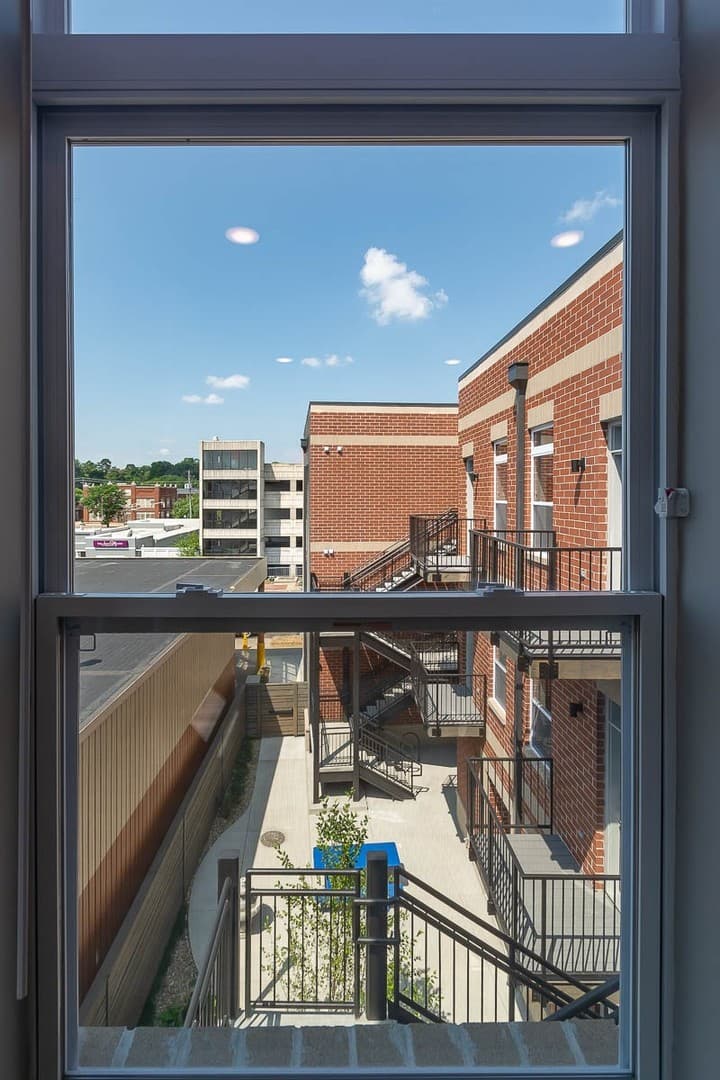Bloomington Apartment: 215 S. Walnut