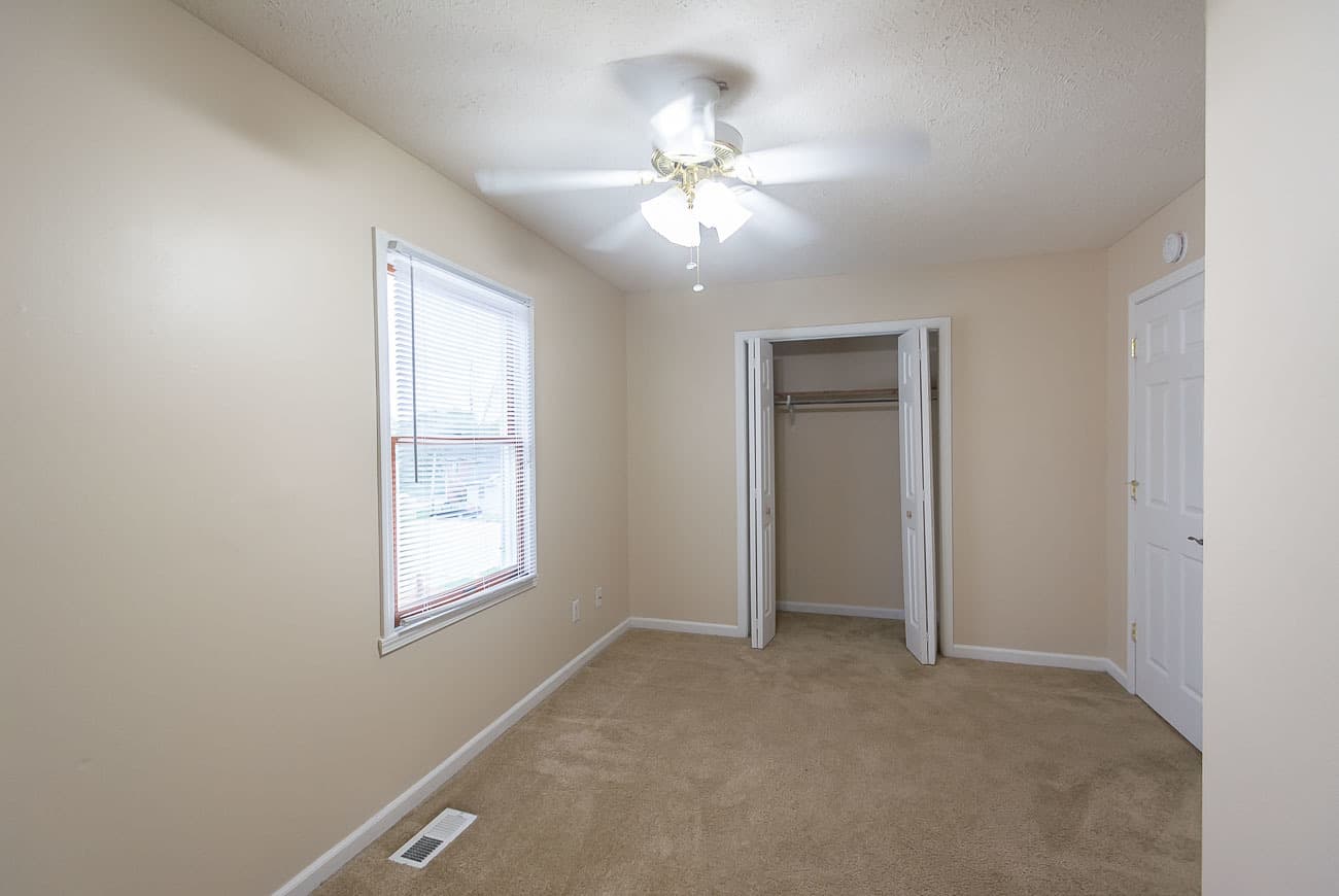 Bloomington Apartment: 511 E 14th St