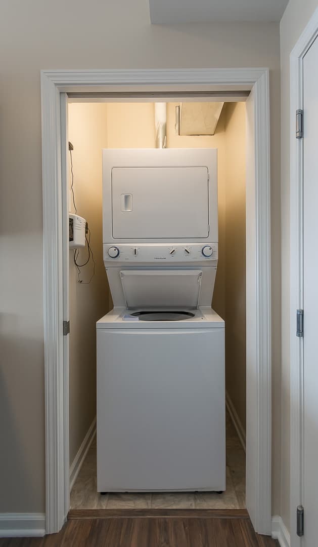 Bloomington Apartment: 1280 N. College Ave