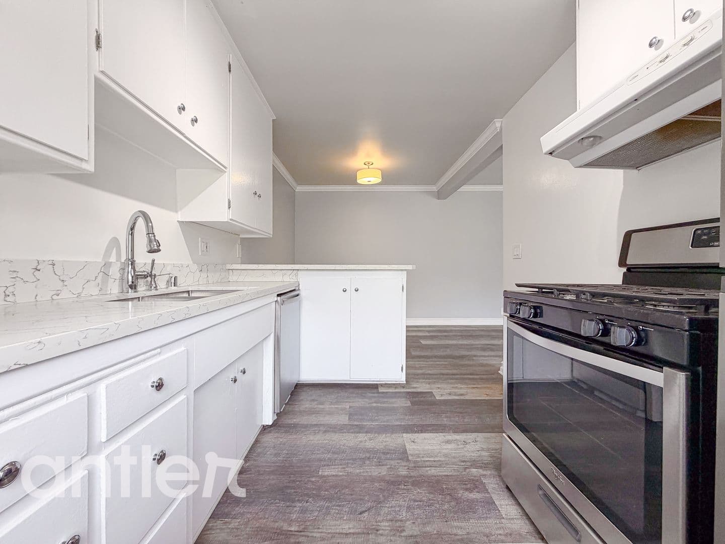 Sherman Oaks Apartment: 14270 Dickens St.