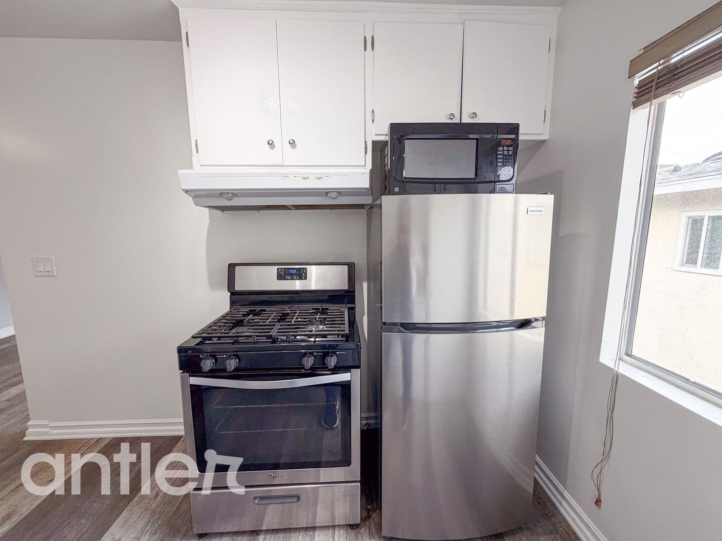 Sherman Oaks Apartment: 14270 Dickens St.