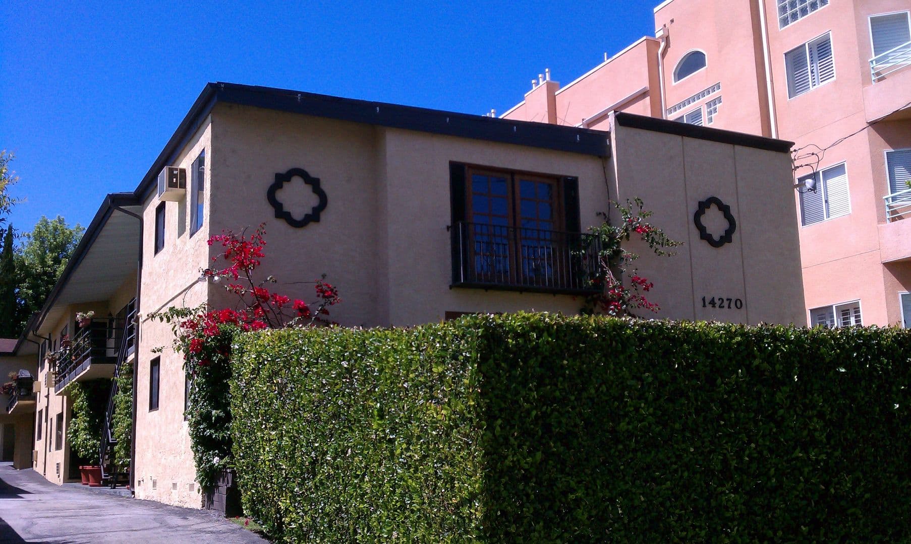 Sherman Oaks Apartment: 14270 Dickens St.