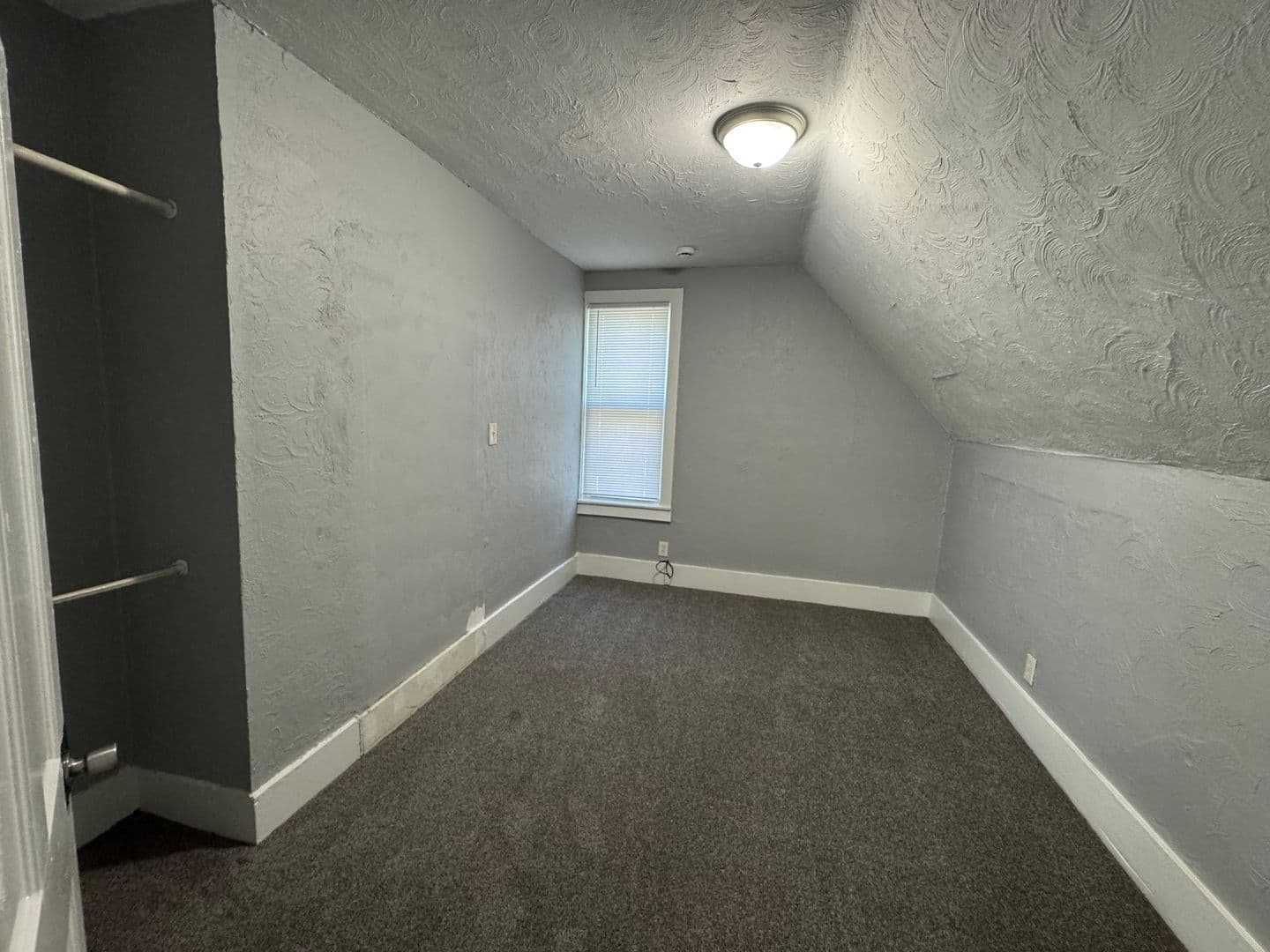 Moline House: 1637 13th Ave