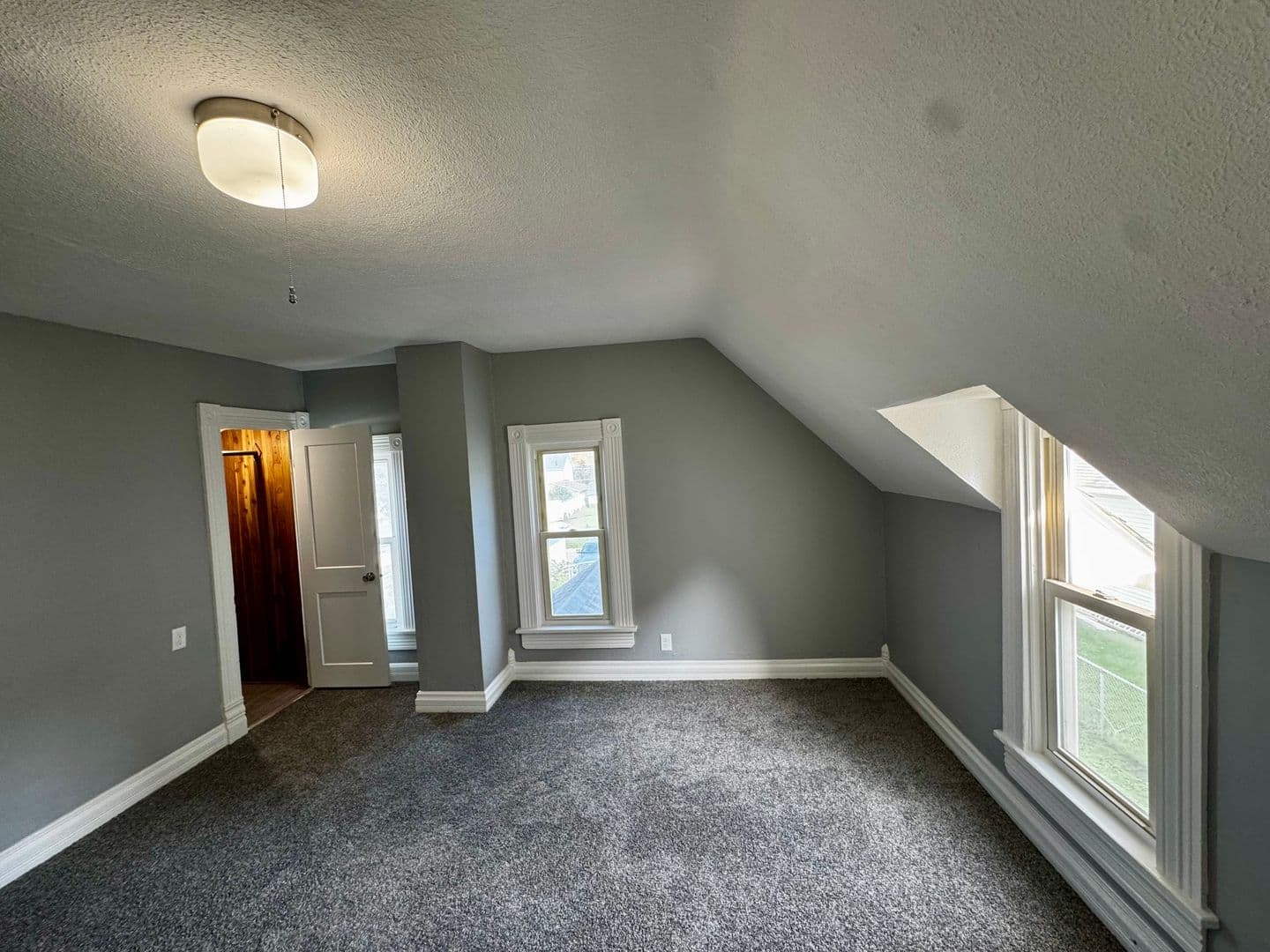 MOLINE House: 410 9TH ST