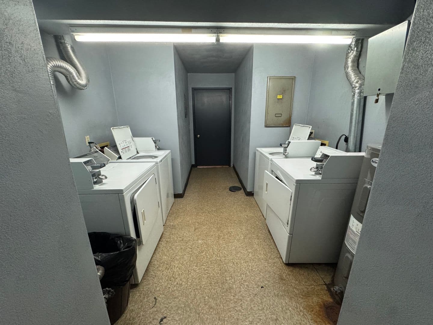Moline Apartment: 3021 4th St - Apartment 8