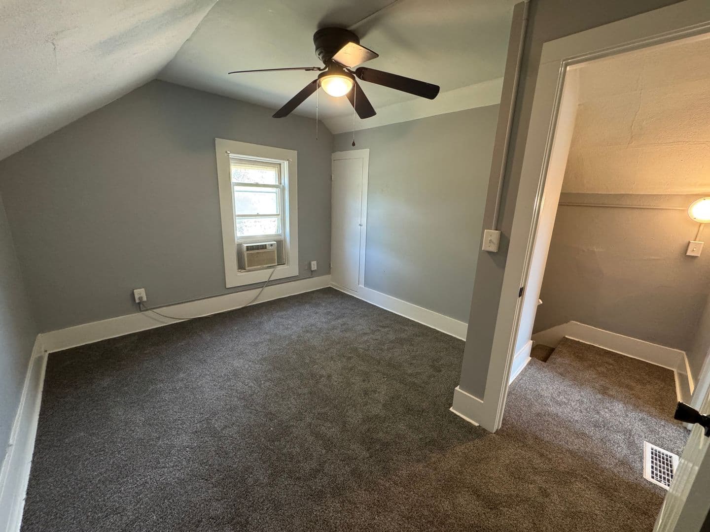 Moline House: 1533 24th Ave