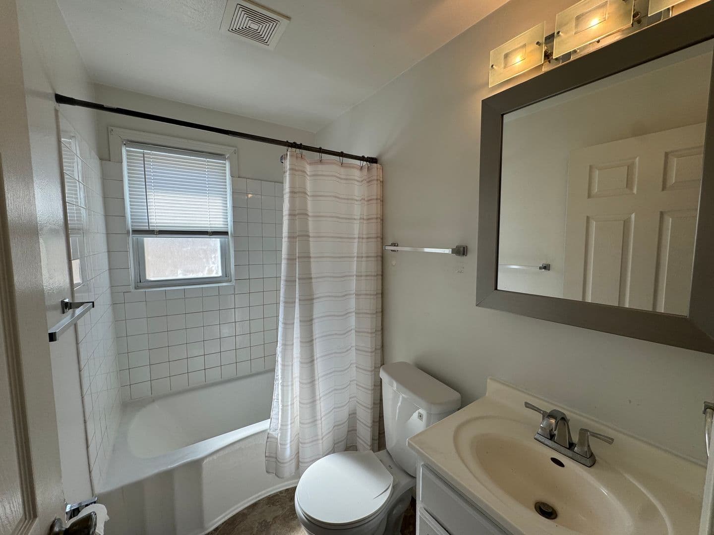Moline House: 3312 3rd Street