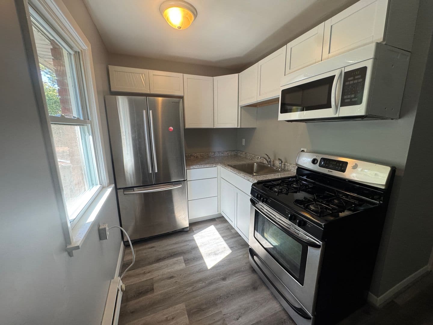 Moline Apartment: 1811 13th Ave - Apartment 7