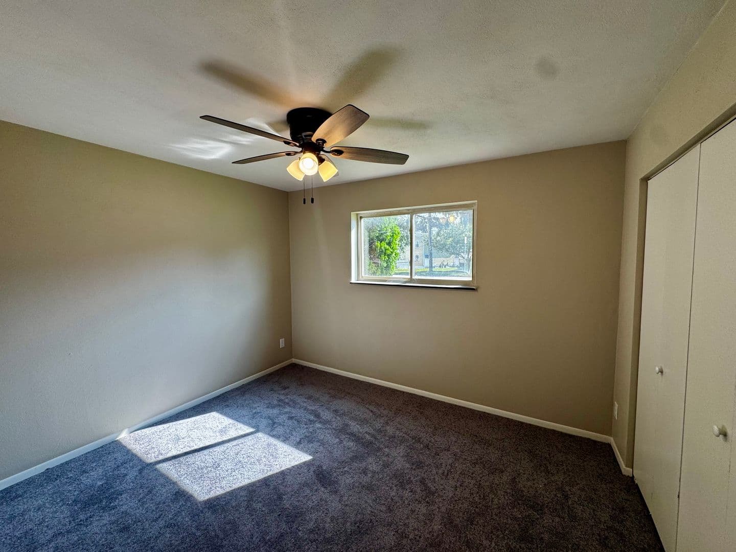 Moline Apartment: 3021 4th St - Apartment 2