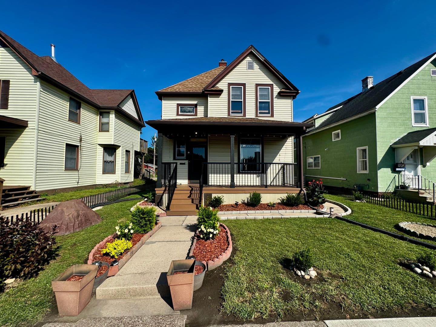 Moline House: 1422 11th Street