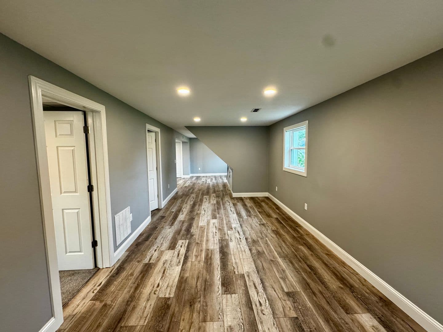 Coal Valley House: 119 E 4th Street