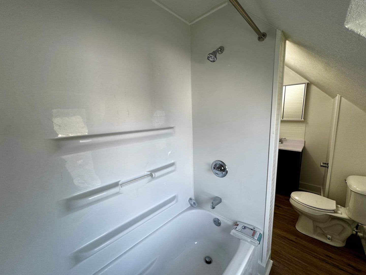 MOLINE House: 410 9TH ST
