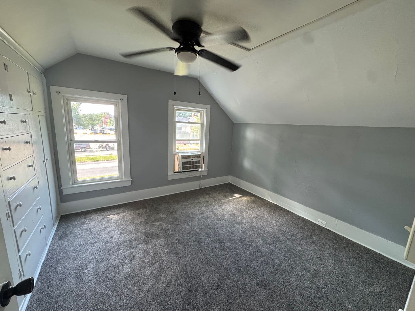 Moline House: 1533 24th Ave
