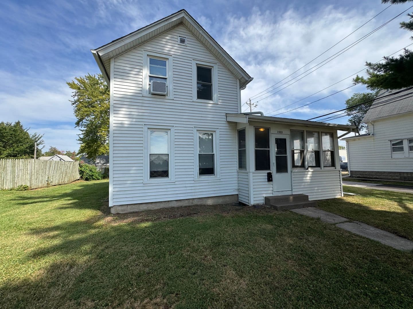 Moline House: 1533 24th Ave
