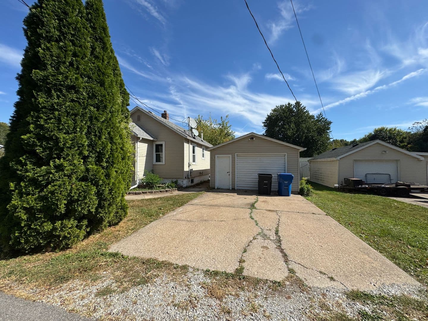 Moline House: 3312 3rd Street