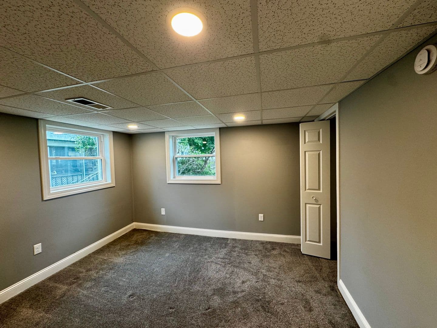 Coal Valley House: 119 E 4th Street