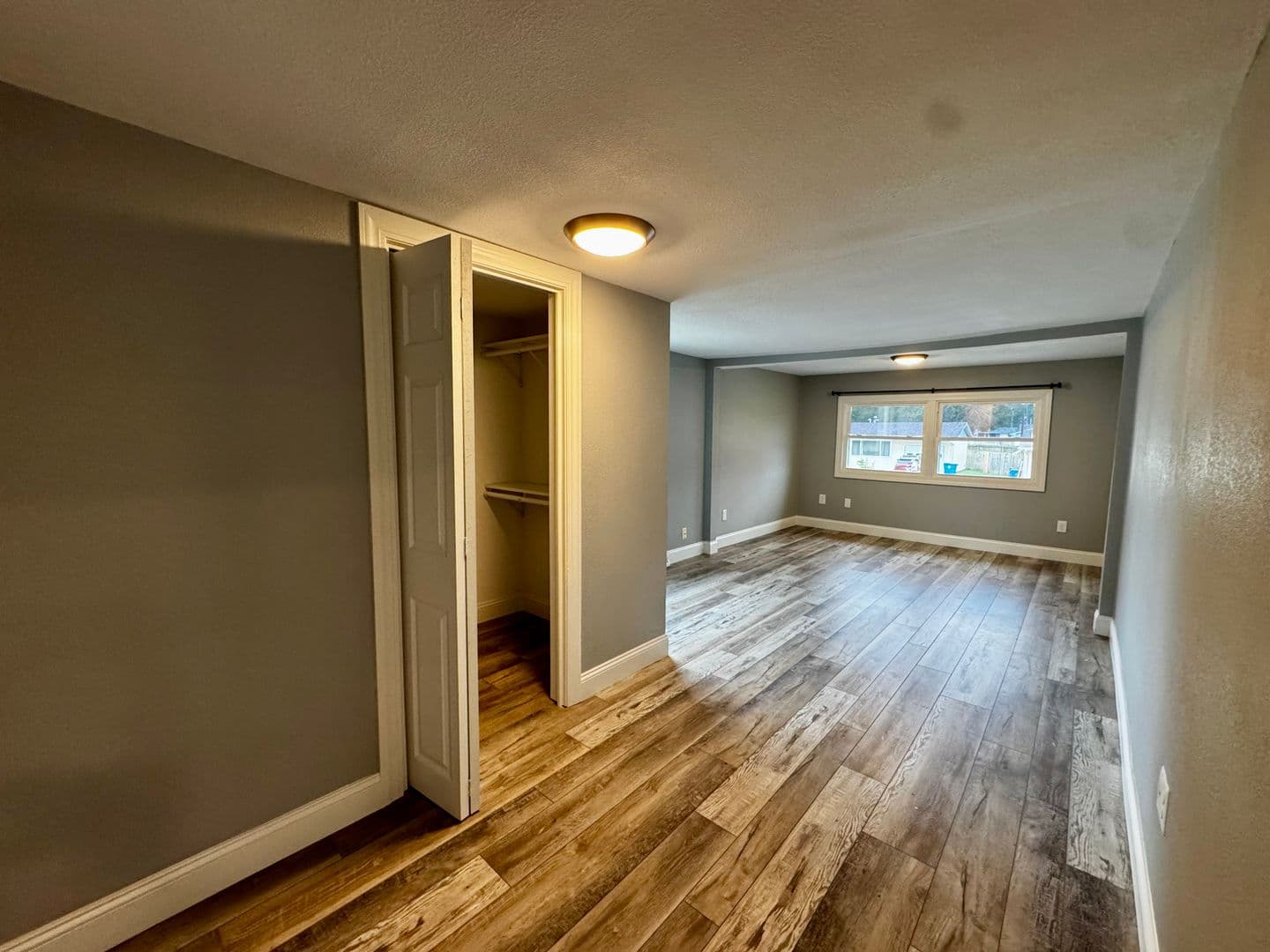 Coal Valley House: 119 E 4th Street