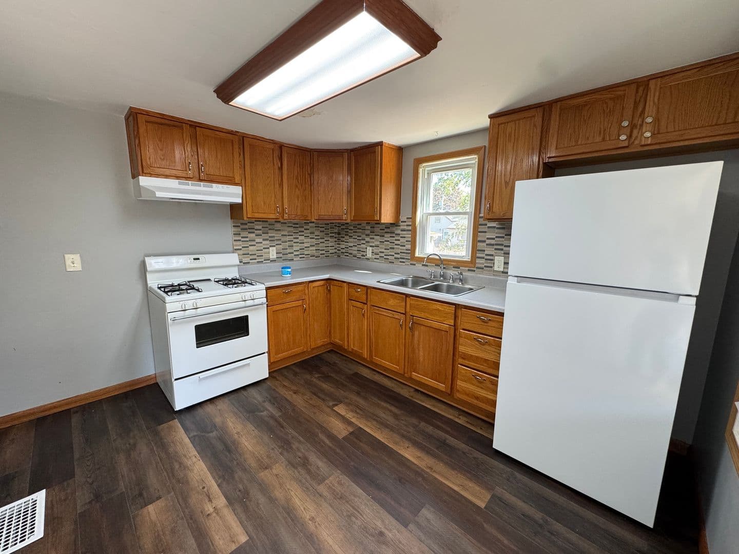 Moline House: 3312 3rd Street