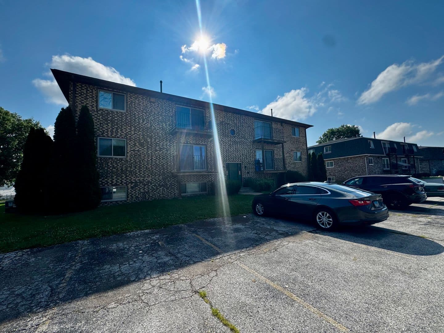 Moline Apartment: 3021 4th St - Apartment 2