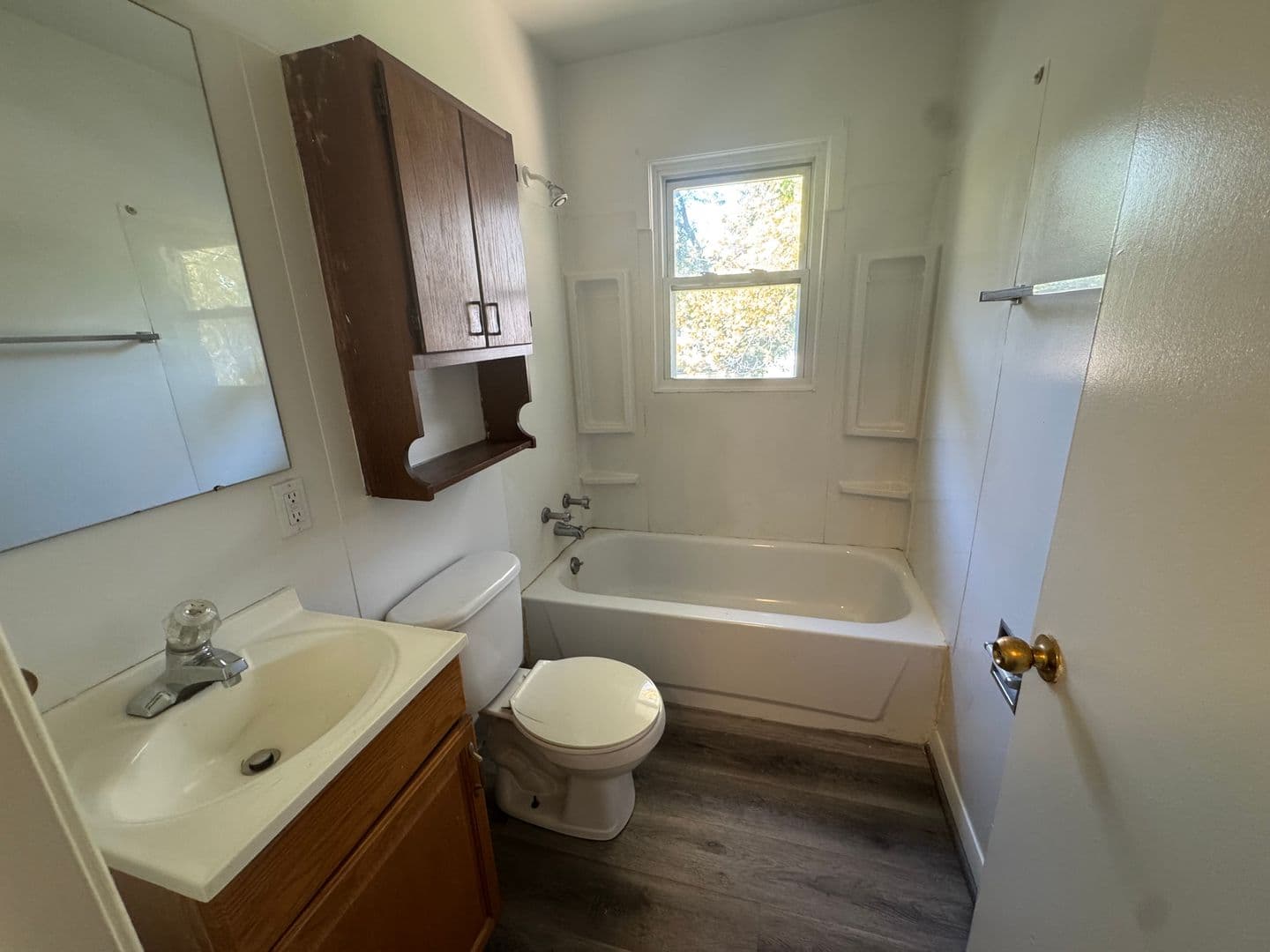 Moline Apartment: 1811 13th Ave - Apartment 7