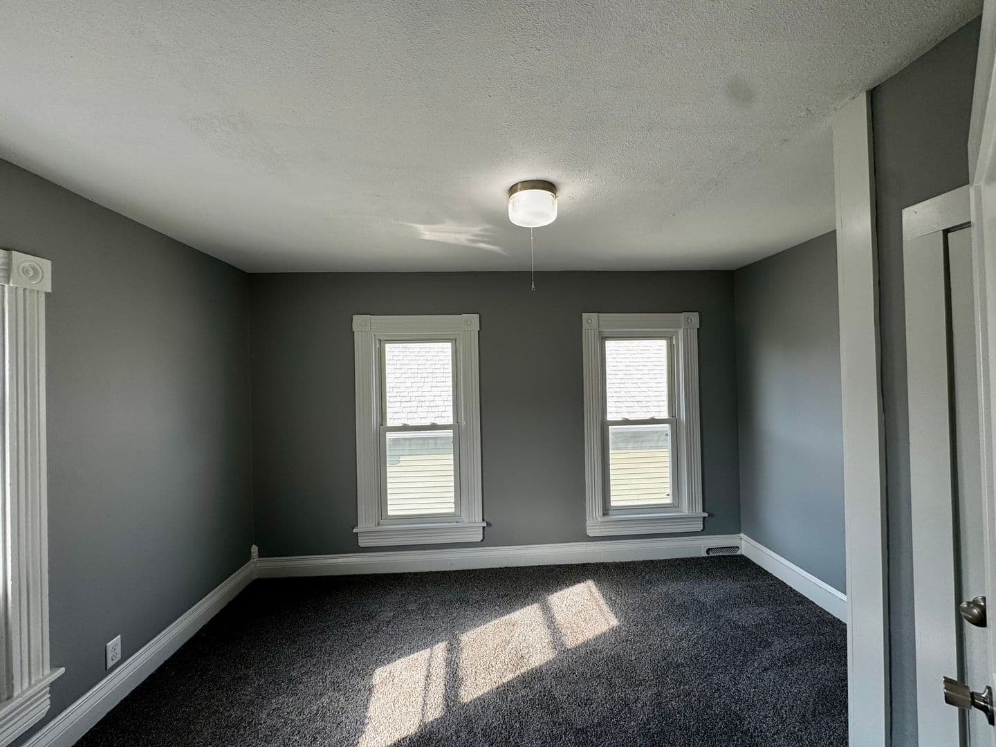MOLINE House: 410 9TH ST