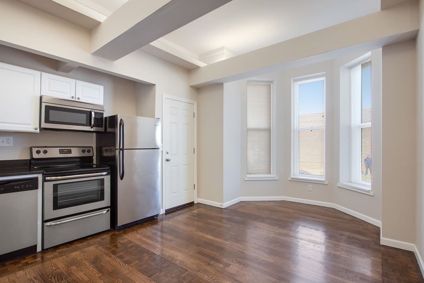 Kansas City Apartment: 1-7 E. 34th St.