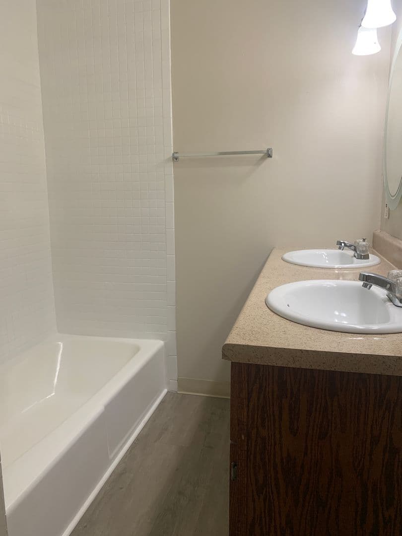 Kansas City Apartment: 3608-3618 Baltimore Ave.