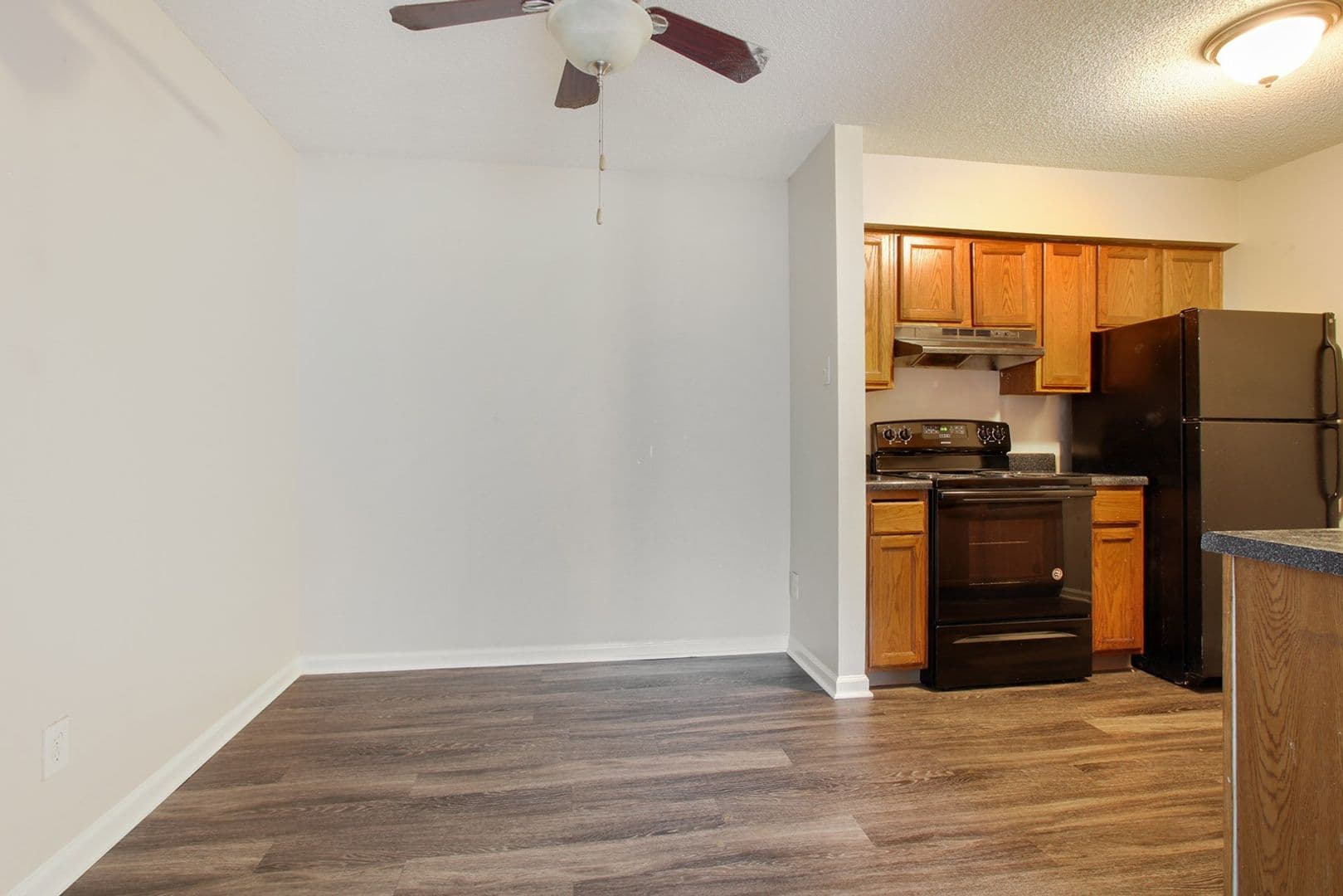 Grandview Apartment: 3813 Duck Road