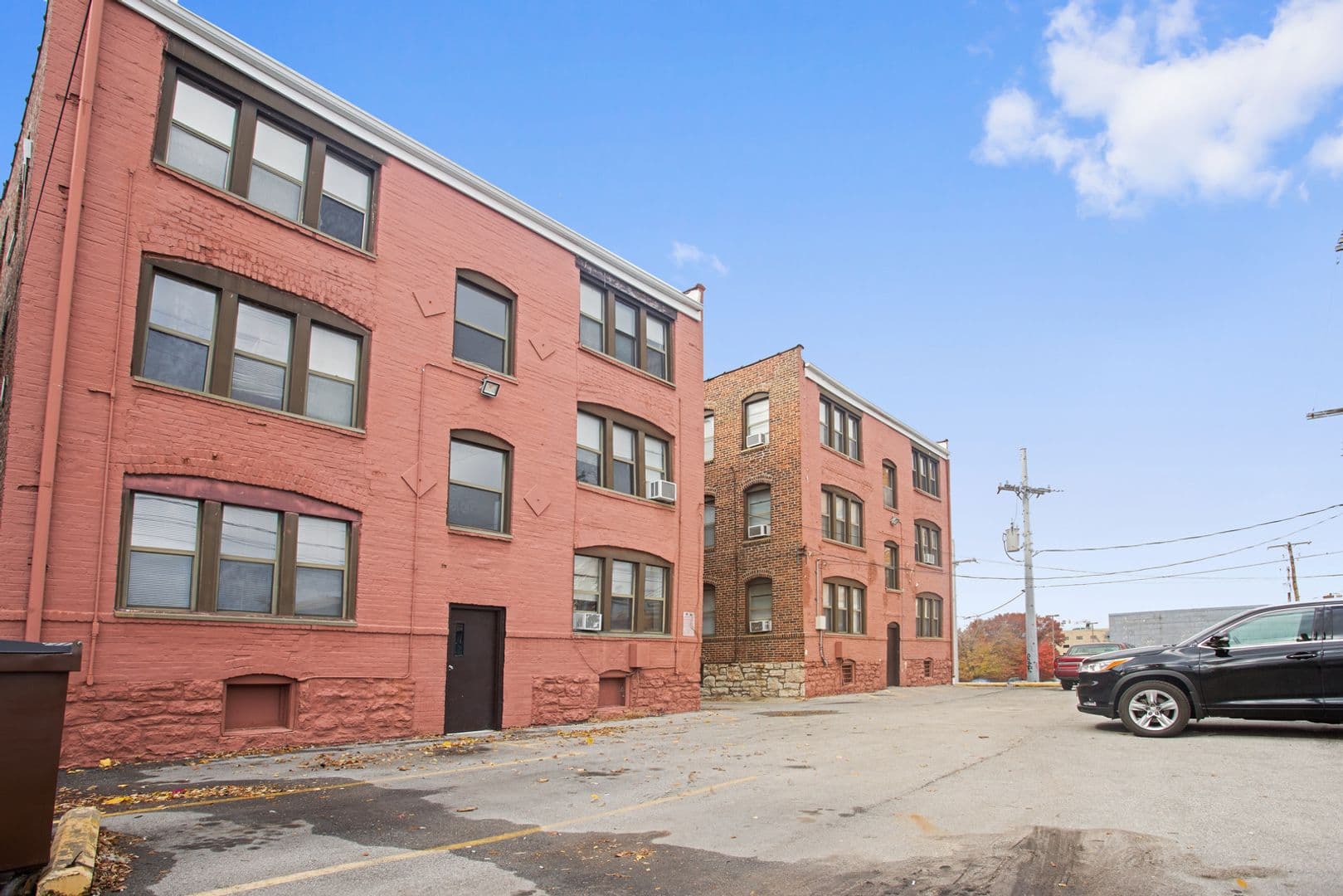 Kansas City Apartment: 3743-3749 Washington St.