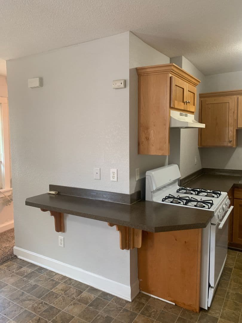 Kansas City Apartment: 905-911 W 40th Terr