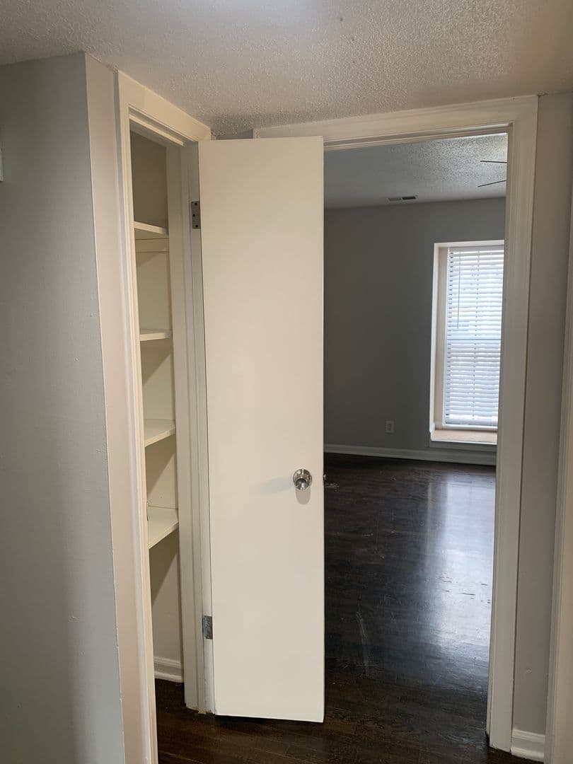 Kansas City Apartment: 4030-4038 Clark Ave.