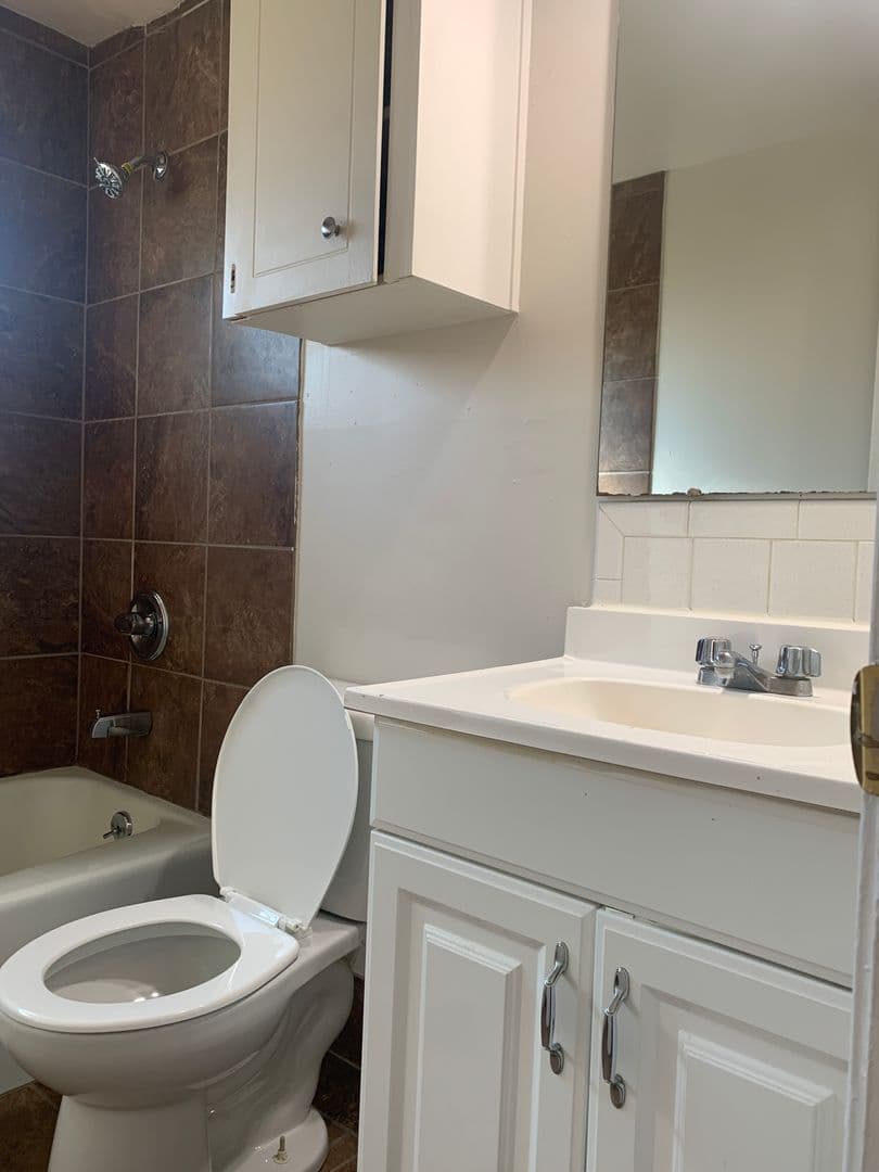 Parkville Apartment: 9001-9155 NW 57th Street